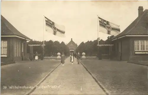 Wilhelmshaven - Heldenfriedhof -488138