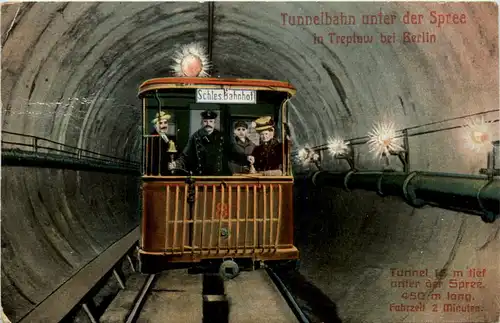 Treptow bei Berlin - Tunnelbahn unter der Spree -489322