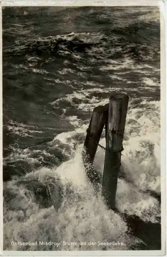 Ostseebad Misdroy - Sturm an der Seebrücke -489382