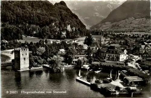 Fliegeraufnahme von Stansstad -489656