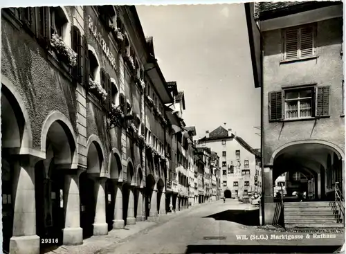 Wil - Marktgasse und Rathaus -490218