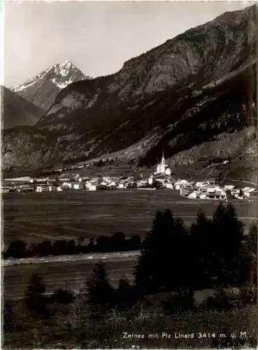 Zernez mit Piz Linard -490786