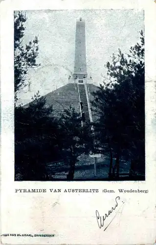 Woudenberg - Pyramide van Austerlitz -101800