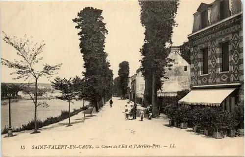 Saint Valery en Caux - Cours de l Est et Arrire Port -101958