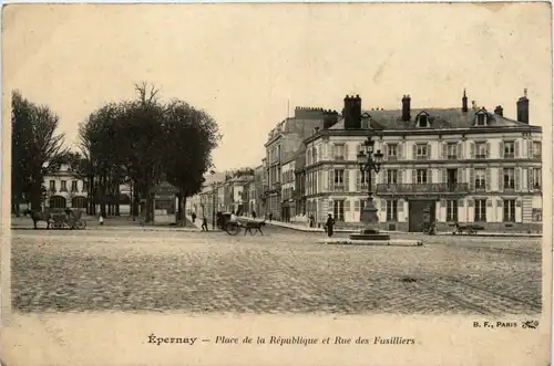 Epernay - Place de la Republique -467992