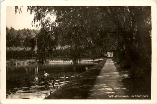 Wilhelmshaven - Im Stadtpark -491906