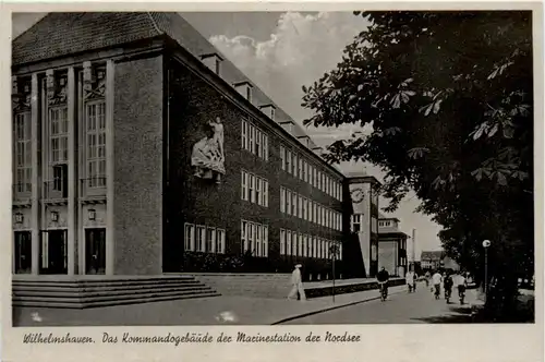 Wilhelmshaven - Das Kommandogebäude der Marinestation -492118