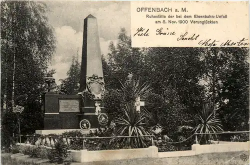 Offenbach am Main - Ruhestätte der bei dem Eisenbahn-Unfall 1900 -493010