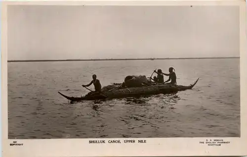 Shulluk Canoe upper Nile - Sudan -98316