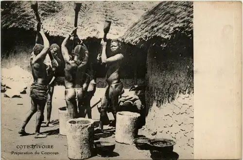 Cote d Ivoire - Preparation du Couscous -99256