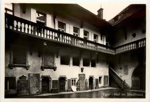 Eger - Hof im Stadthaus -494286