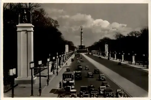 Berlin - Ost-West-Achse -470764