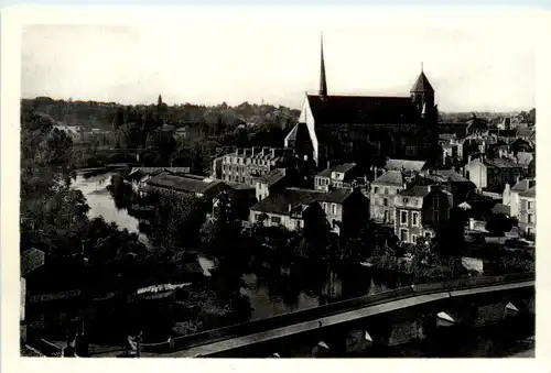 Poitiers, Perspective vers Ste-Radegonde -391968