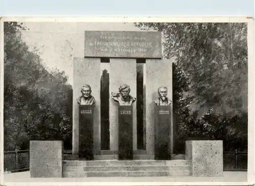 Wien, Denkmal der Republik -392748