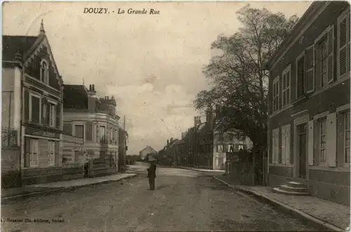 Douzy, La Grande Rue -392908