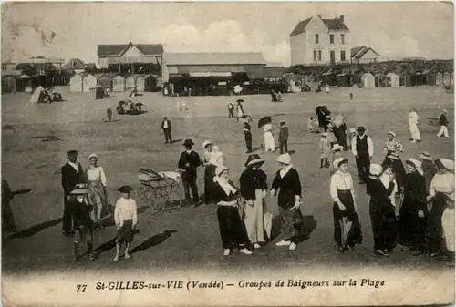 St.Gilles-sur-Vie, Groupes de Baigneurs sur la Plage -392188