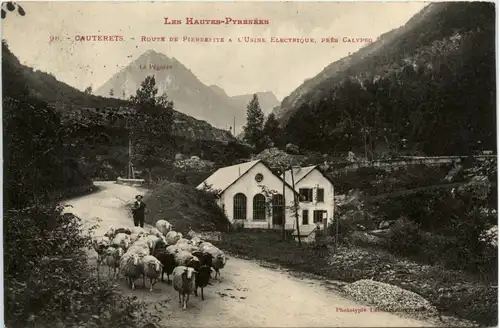 Les Hautes-Pyrenees, Cauterets -392988