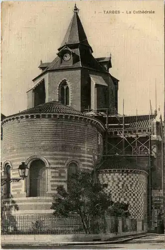 Tarbes, La Cathedrale -392052