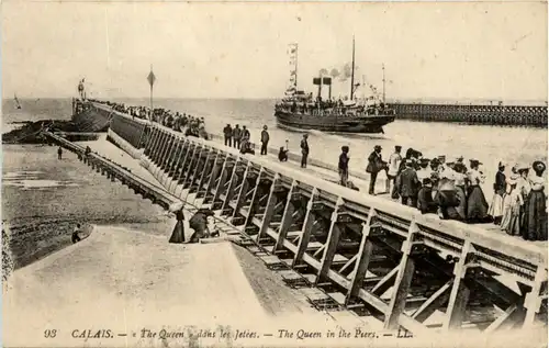 Calais, The Queen dans les Jetees -392072