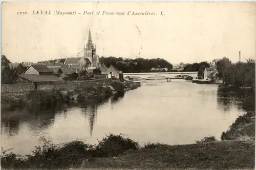 Laval, Pont et Panorama dÀvesnieres -392132