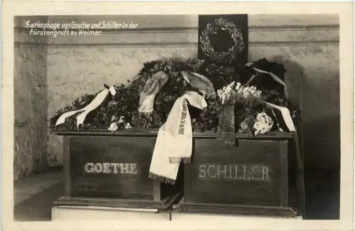 Fürstengruft zu Weimar, Sarkophage von Goethe u. Schiller -372344