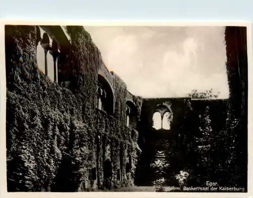 Eger - Bankettsaal der Kaiserburg -494288