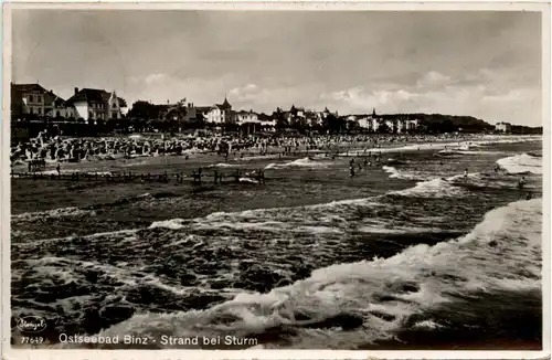 Ostseebad Binz, Strand bei Sturm -372464