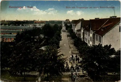 Munsterlager i. Hann., Blick auf Truppenlager mit Baracken -393018