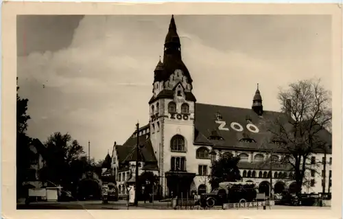 Leipzig, Zoo und Kongresshalle -395916