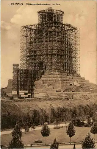 Leipzig, Völkerschlachtdenkmal im Bau -395994