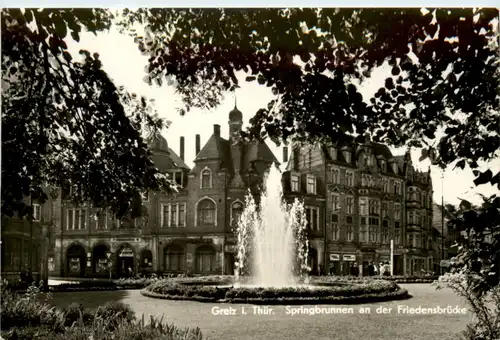 Greiz, Springbrunnen an der Friedensbrücke -396776