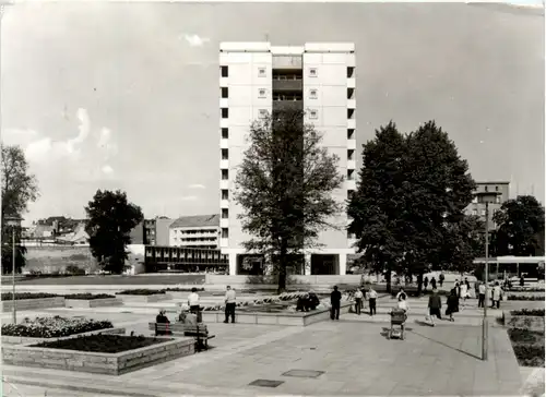 Cottbus, Hochhaus im Stadtzentrum -397842