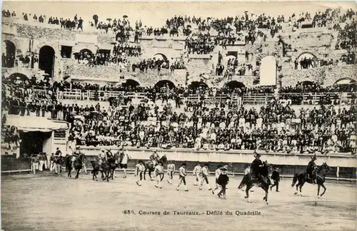 Courses de Taureaux - Defile du Quadrille -476180