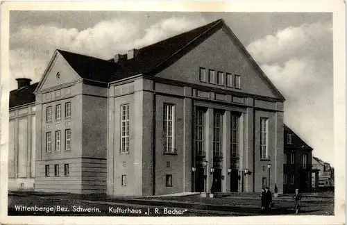 Wittenberge, Kulturhaus J.R. Becher -397598