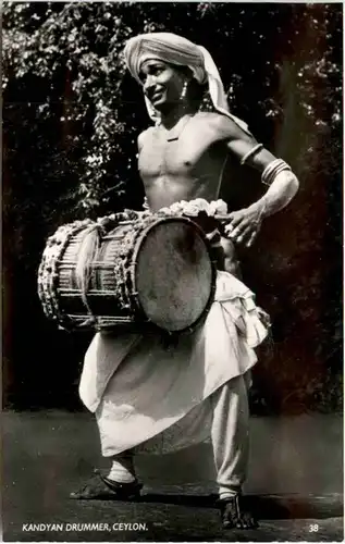 Ceylon - Kandyan Drummer -457600
