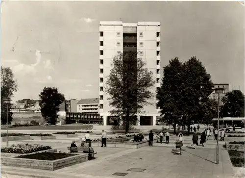 Cottbus, Hochhaus im Stadtzentrum -398114