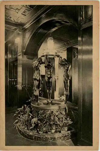 Berlin, am Potsdamer Platz, Weinhaus Rheingold -398210