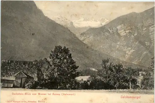 Dachstein Blick vom Wasser bei Ausee Steiermark -495556