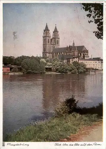 Magdeburg - Blick über die Elbe -496252