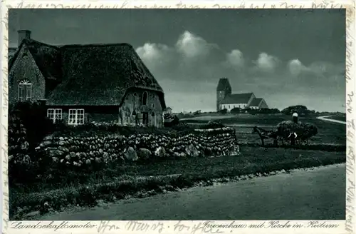 Friesenhaus mit Kirche in Keitum -496722