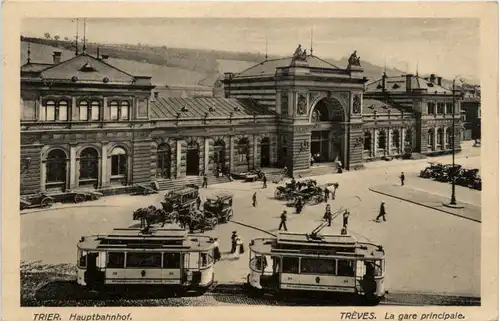 Trier - Hauptbahnhof mit Strassenbahn -496492