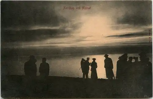 Nordkap ved Midnat -460490