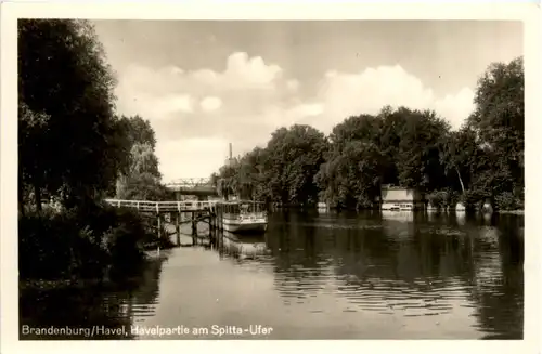 Brandenburg Havel - Havelpartie am Splitta Ufer -497862