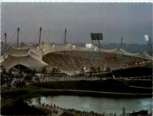 München - Olympiastadion -495670