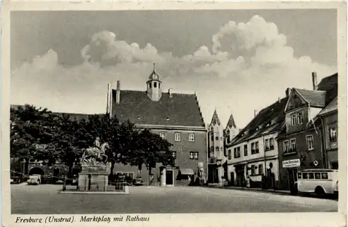 Freyburg - Marktplatz mit Rathaus -464464