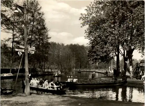 Spreewald, Lübbenau, Kahnabfahrtstelle -399910