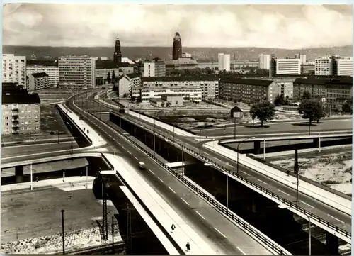 Dresden, Blick vom Studentenwohnheim über die Budapester Strasse -501142