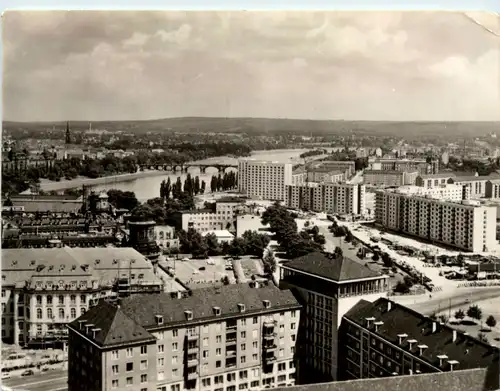 Dresden, Blick vom Rathausturm -501140