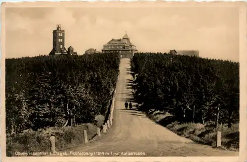 Oberwiesenthal, Fichtelberg mit Autostrasse -385266