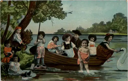 Kinder im Boot -602094